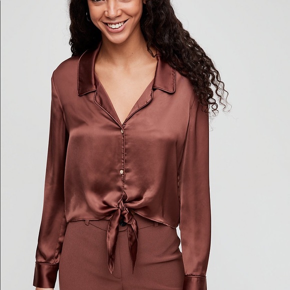 Wilfred Tie Front Blouse - Picture 12 of 12